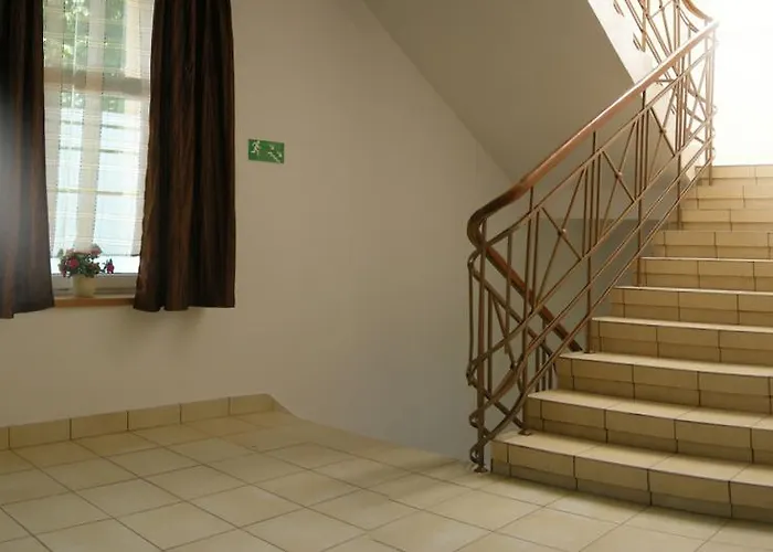 Ami 2* 弗罗茨瓦夫